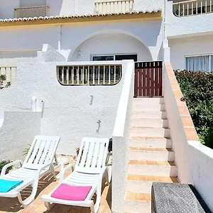 modern-apartment-waterside-gardens.hotelaalgarve.com/